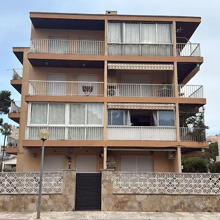 Cap Llevant 25 *