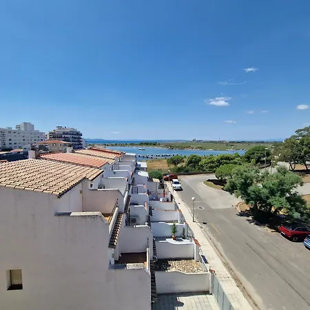 Cap Llevant 25 Roses